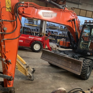 DOOSAN DX170W REF. AU2503004